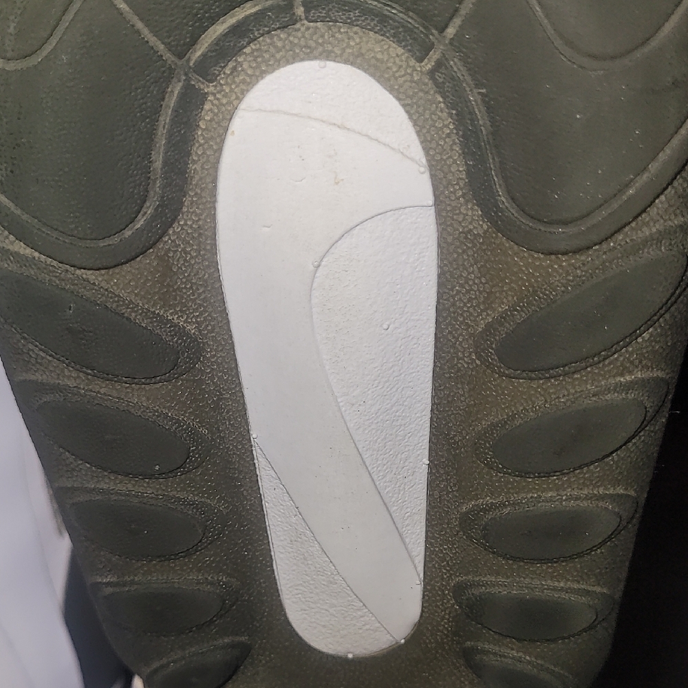 Nike Sneakers with Blue and Black Details - Picture 7 of 8
